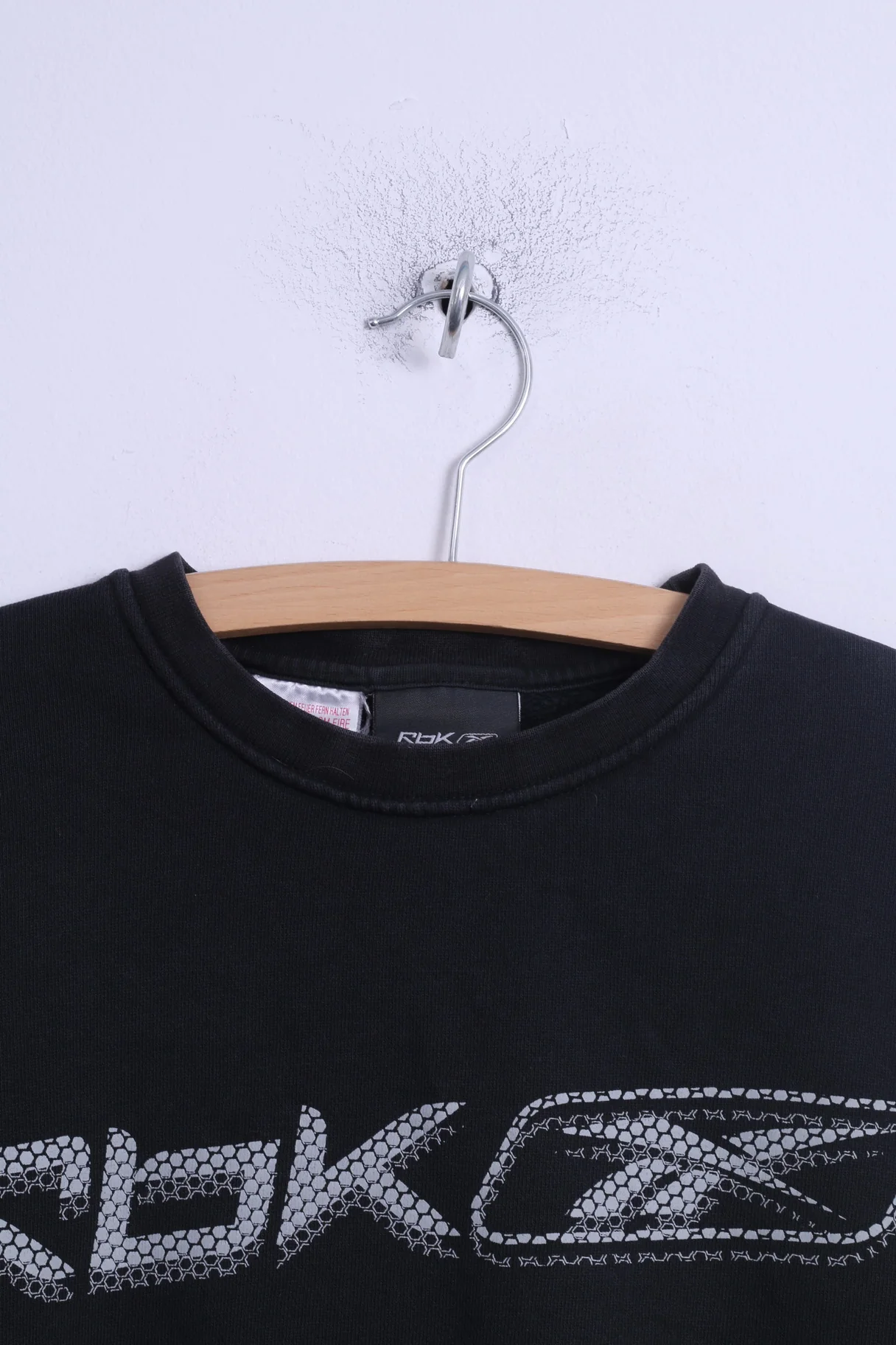 Reebok Boys 16 age Sweatshirt Black Cotton Crew Neck Grapgic Logo Top - Image 2
