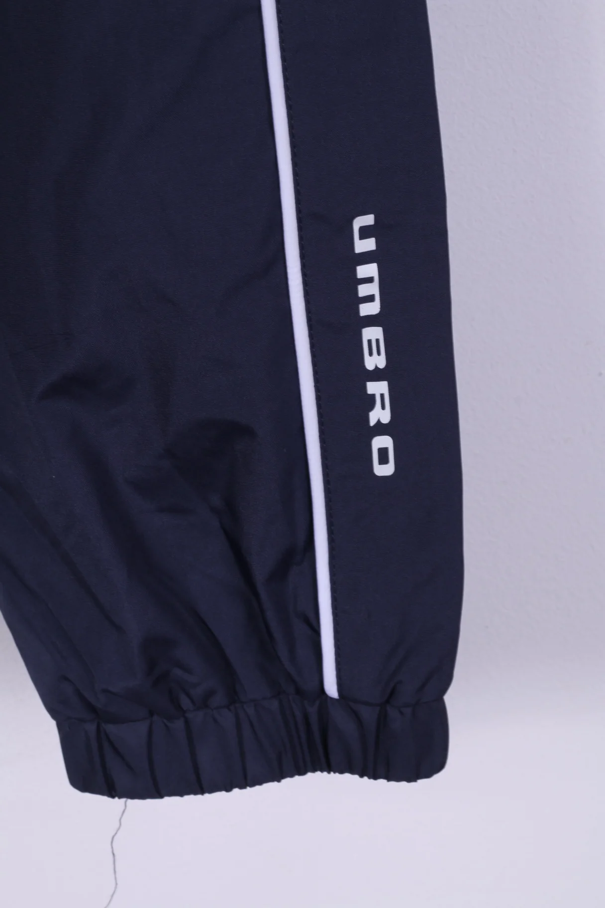 Umbro Mens L Jacket Navy Zip Up Lightweight Football Sport Top - Image 6