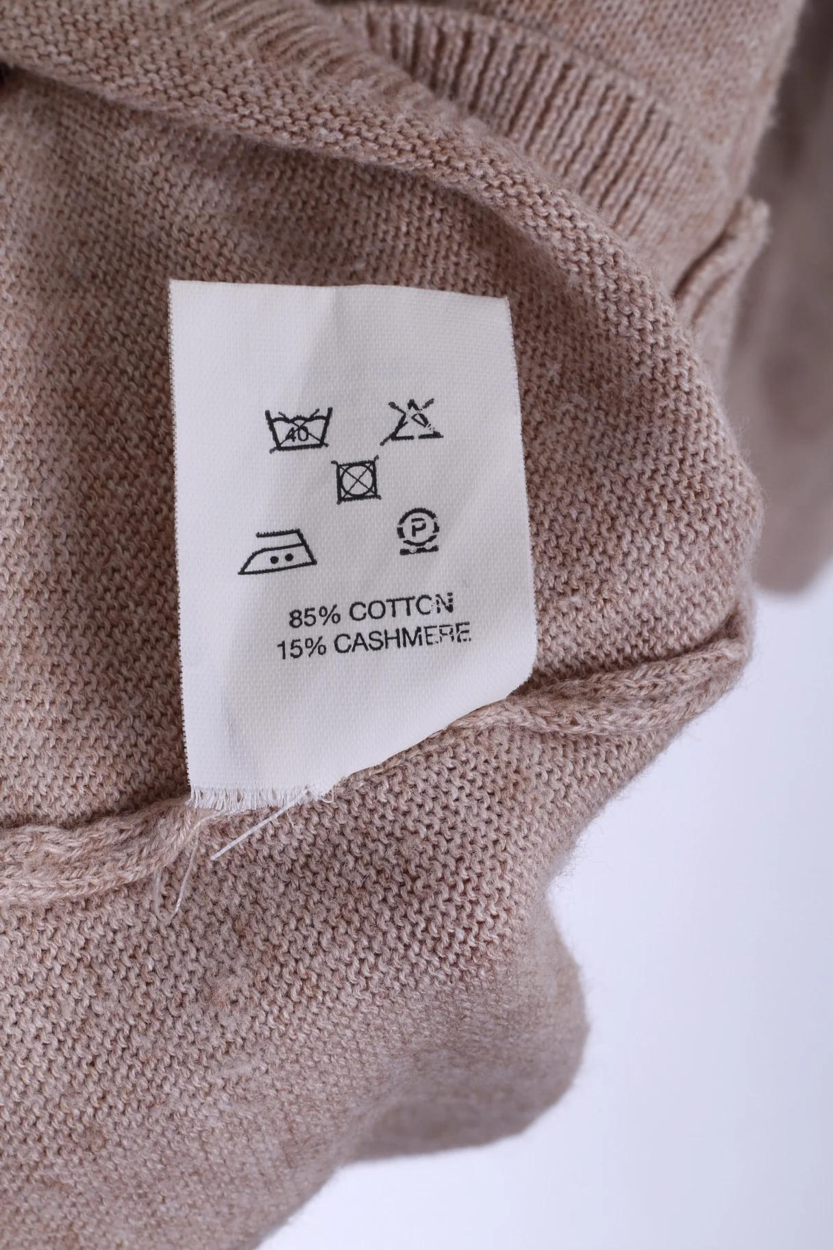 T.M. Lewin Mens M Jumper Beige Cotton Cashmere Blend V Neck Sweater - Image 3