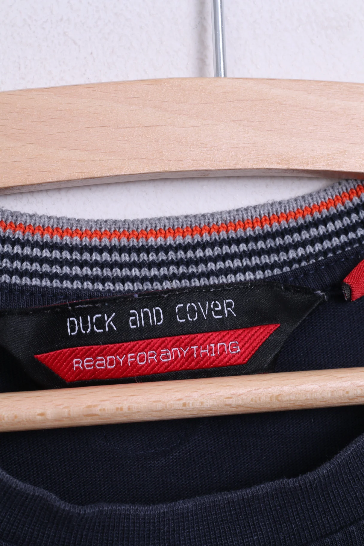 Duck and Cover Mens M Shirt Navy Cotton Crew Neck Ready for Antyhing - Image 3