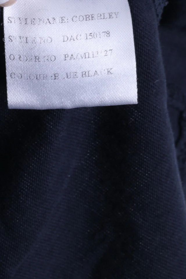 Duck and Cover Mens M Shirt Navy Cotton Crew Neck Ready for Antyhing - Image 4