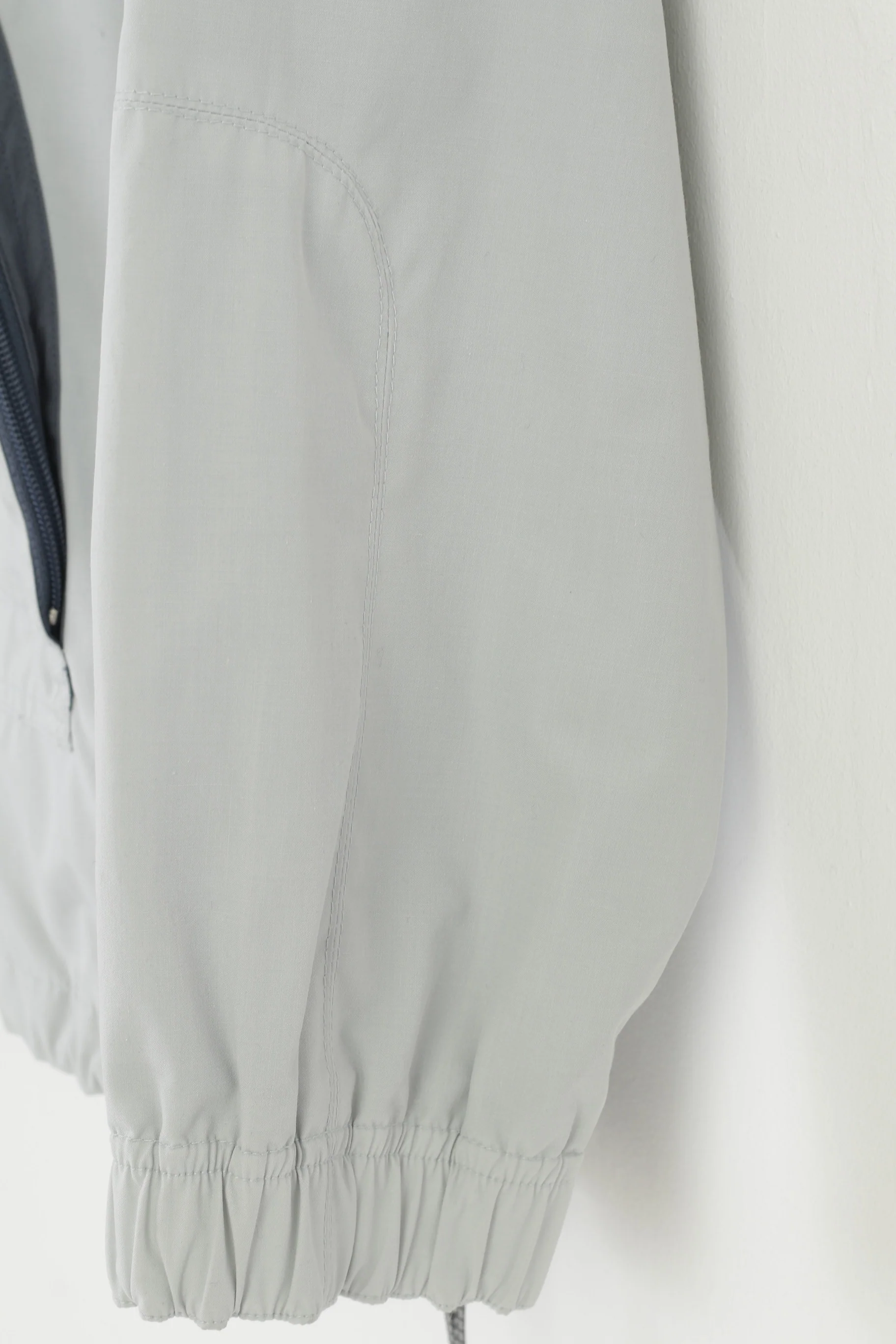 Ellesse Woman 12 M Jacket Zip Neck Grey Hood Pocket Spot Vintage Top - Image 3