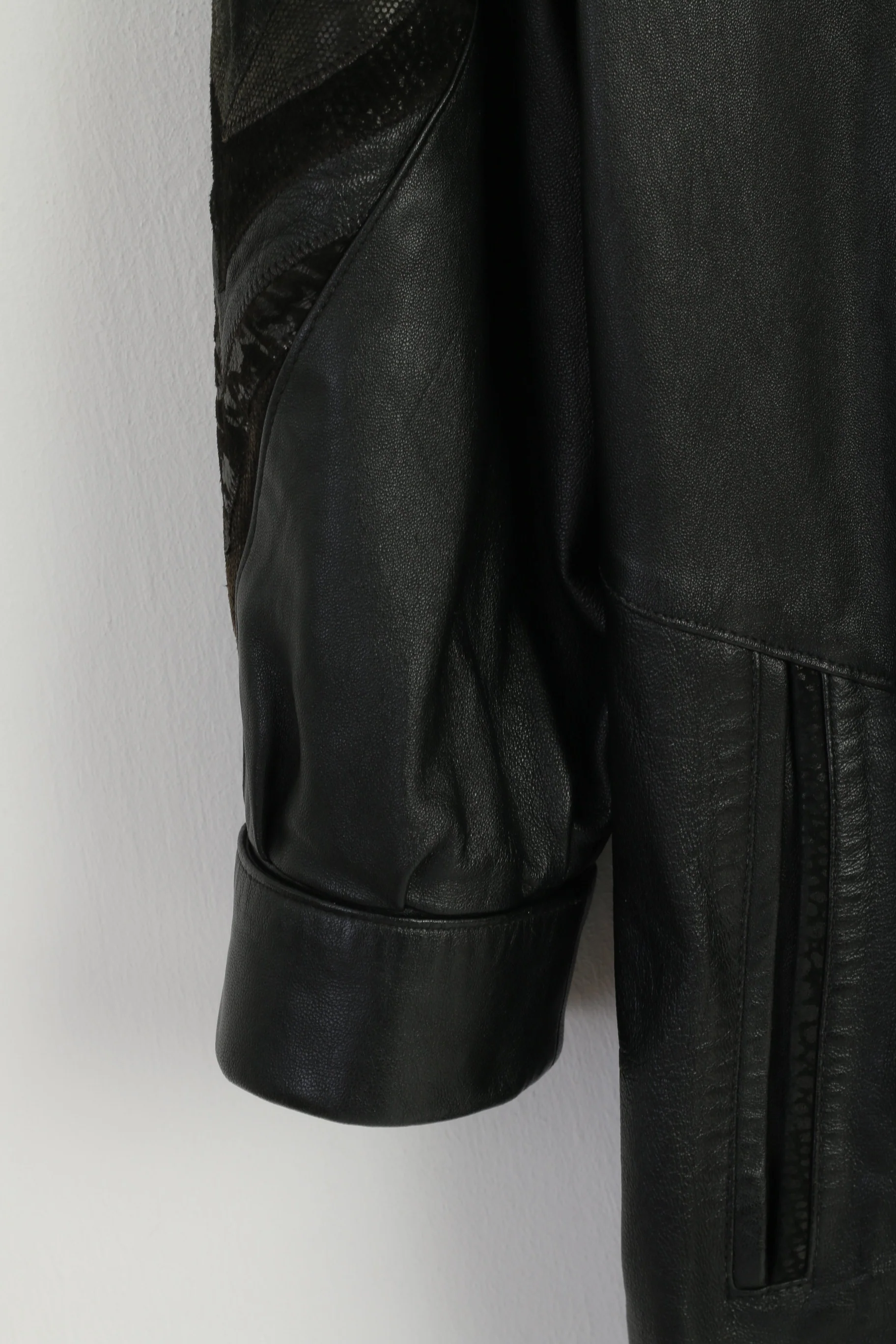 Emilia Romana Women M Jacket Black Leather Italy Vintage Detailed Bomber Top - Image 4