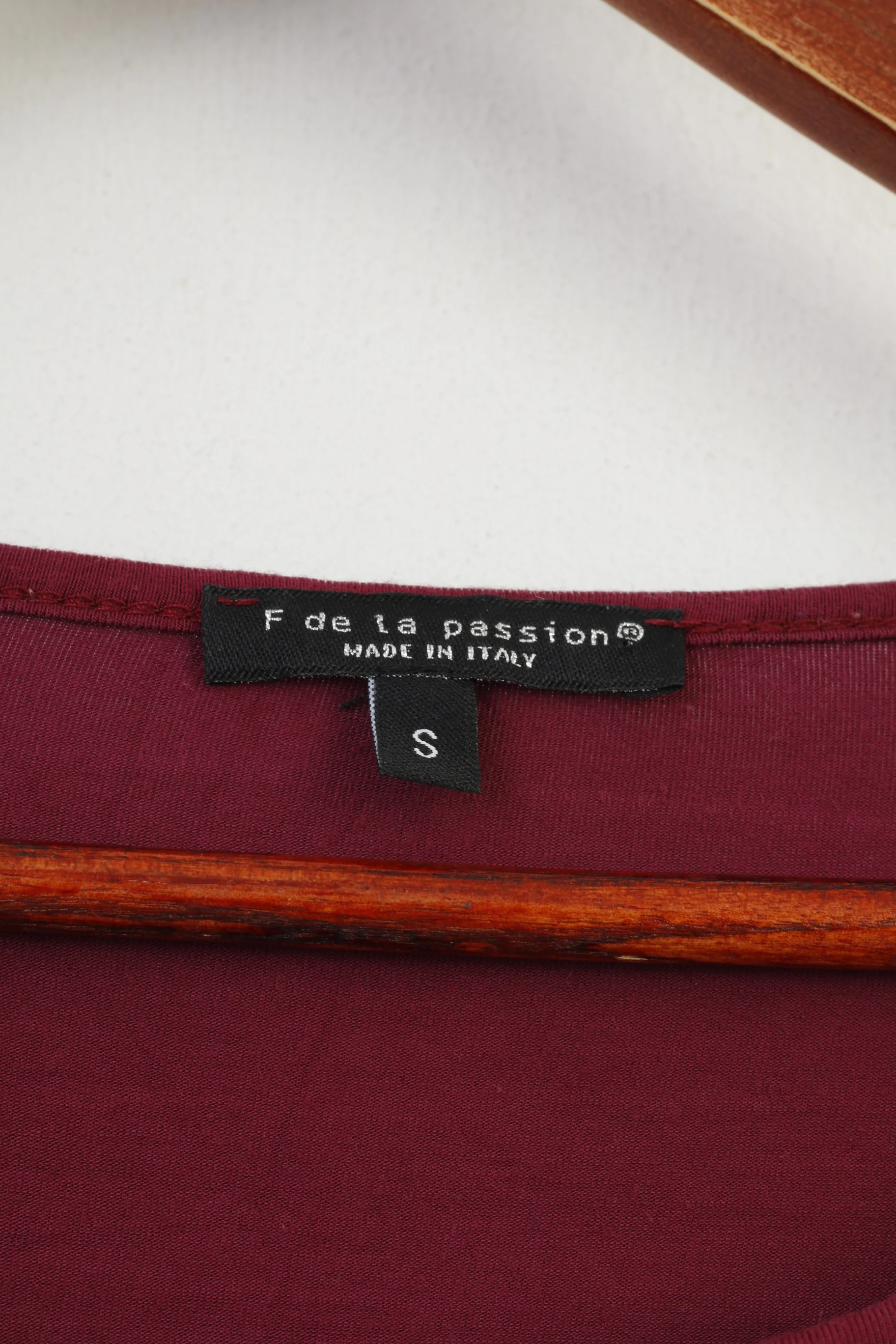 F De La Passion Women S  Shirt Long Sleeve Maroon Purple Elastic Crew Neck Graphic Top - Image 4