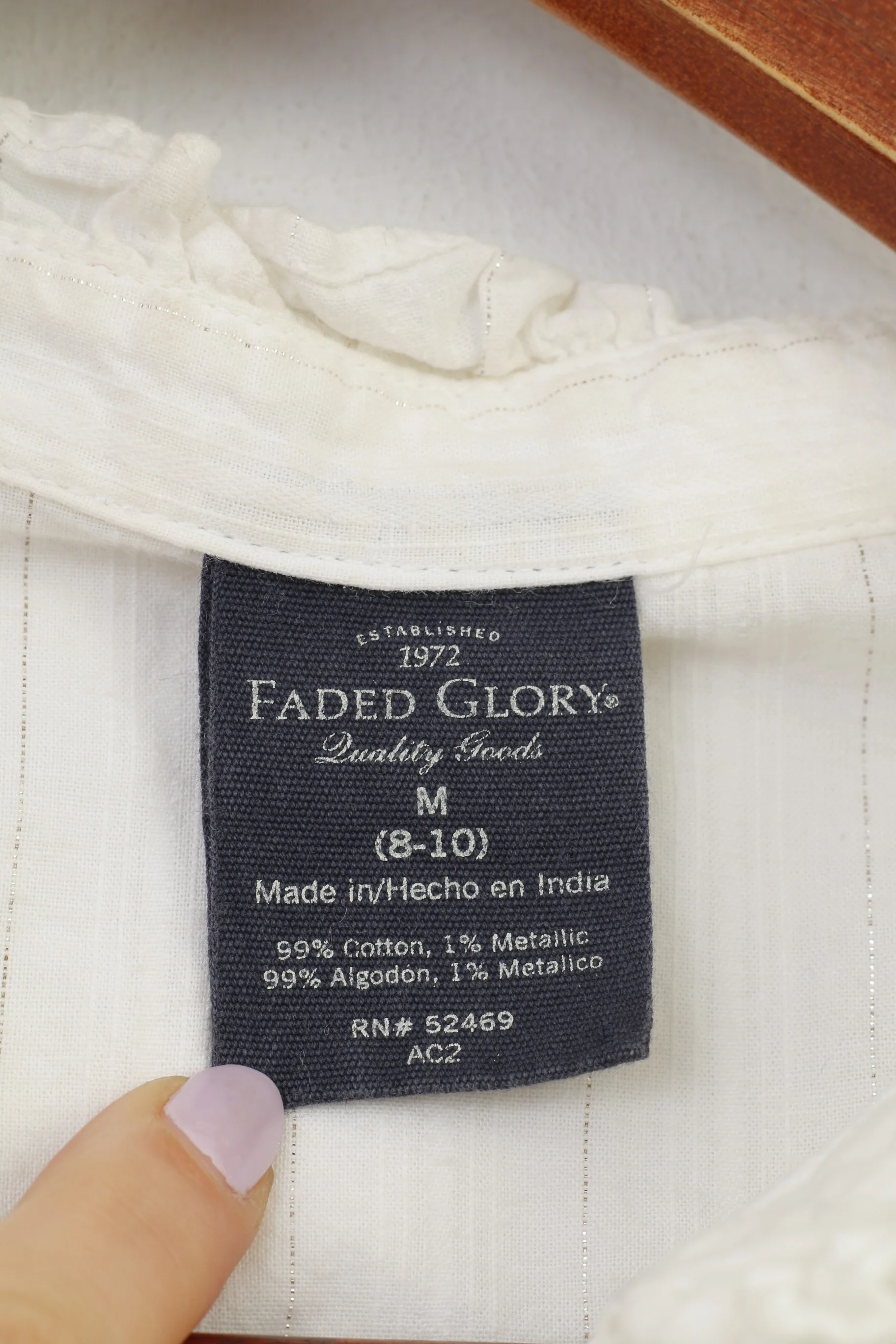 Faded Glory Women M Casual Shirt Blouse Cotton White Shiny Bottoms Vintage Frills Top - Image 5