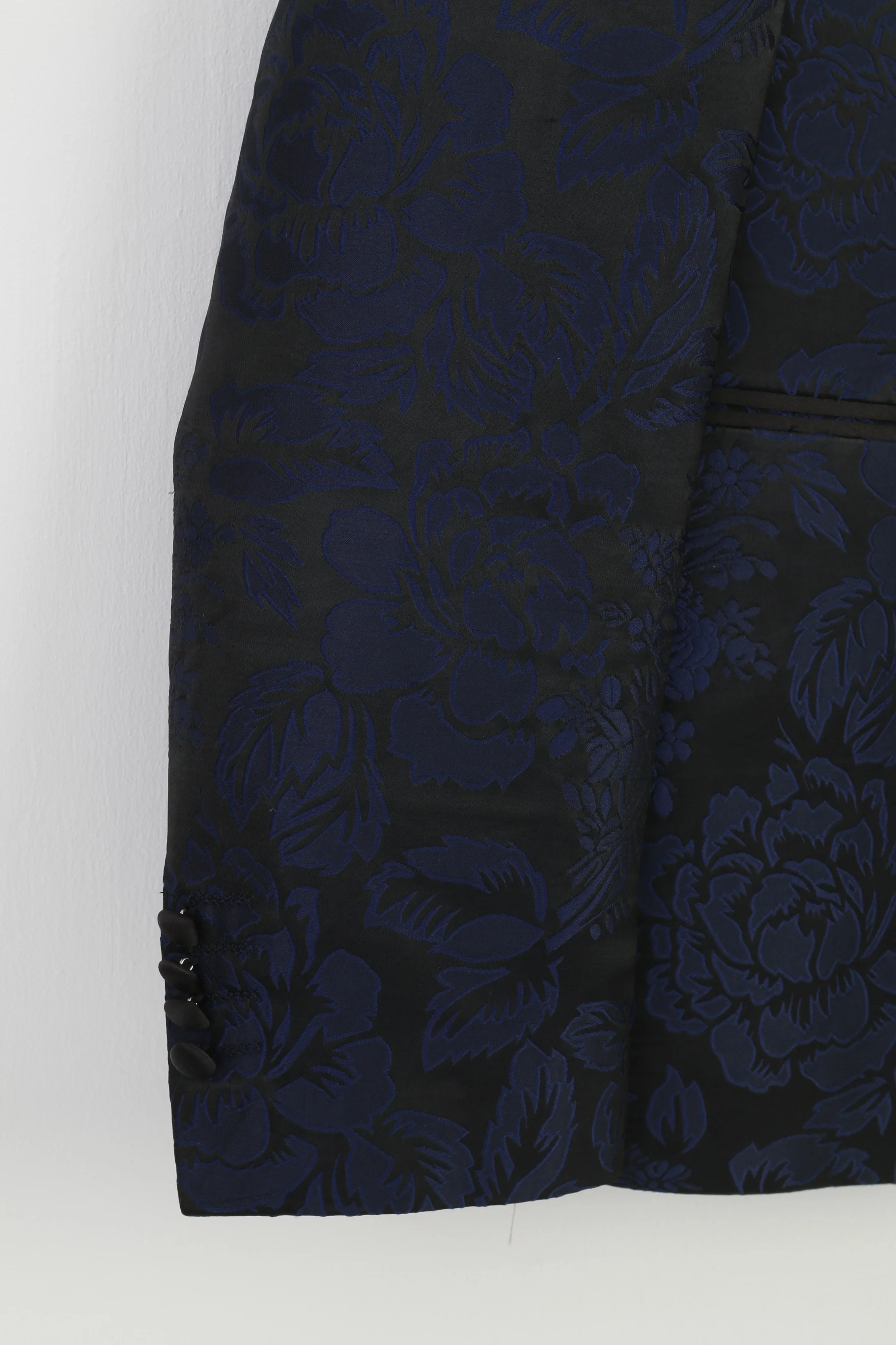 Gilgavin Men 56  Blazer Navy Blue Flowers Classic Fasion  Breasted Jacket Top - Image 3