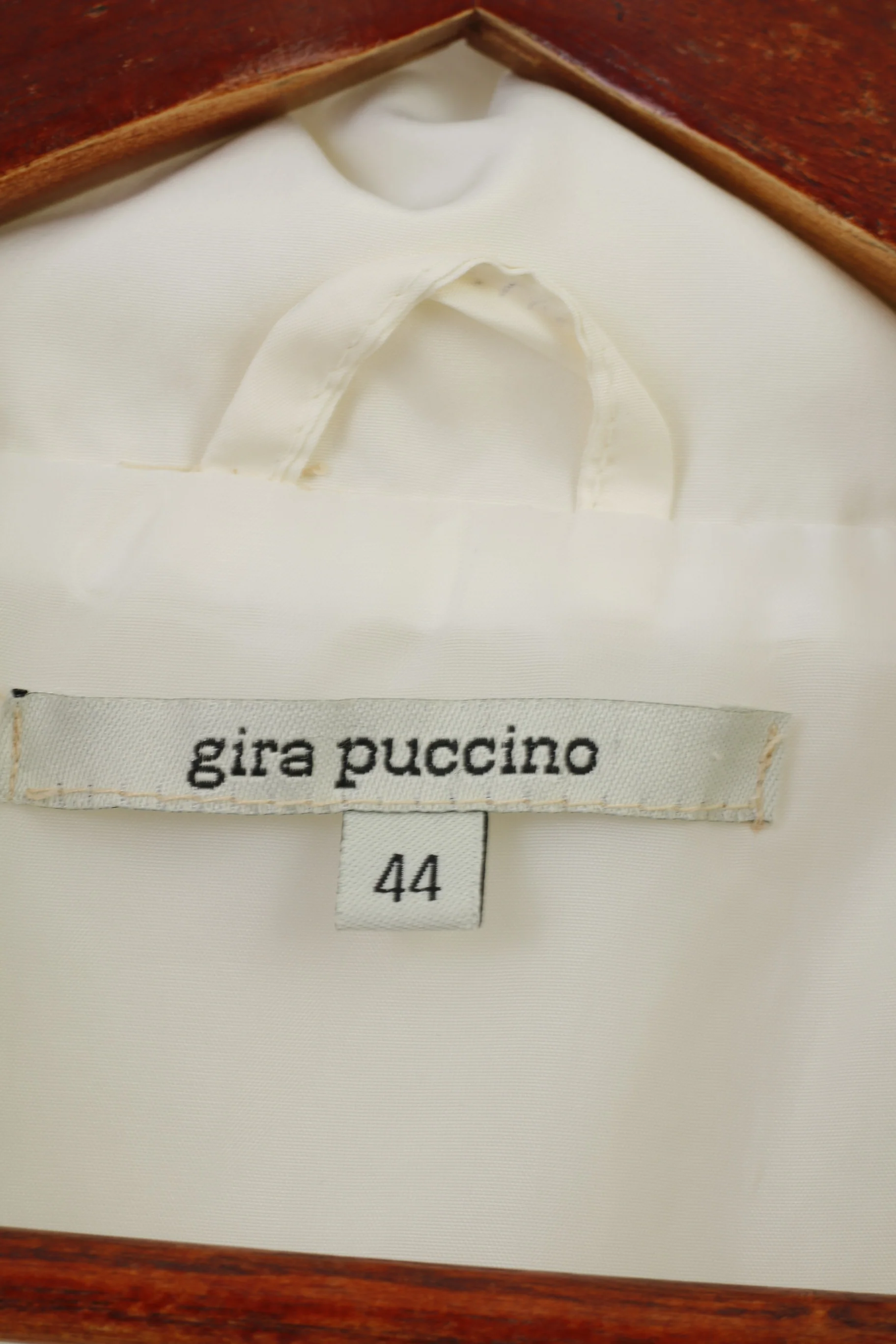 Gira Puccino Woman 44 M Jacket Cream Lightweight Full Zipper Shiny Top - Image 4