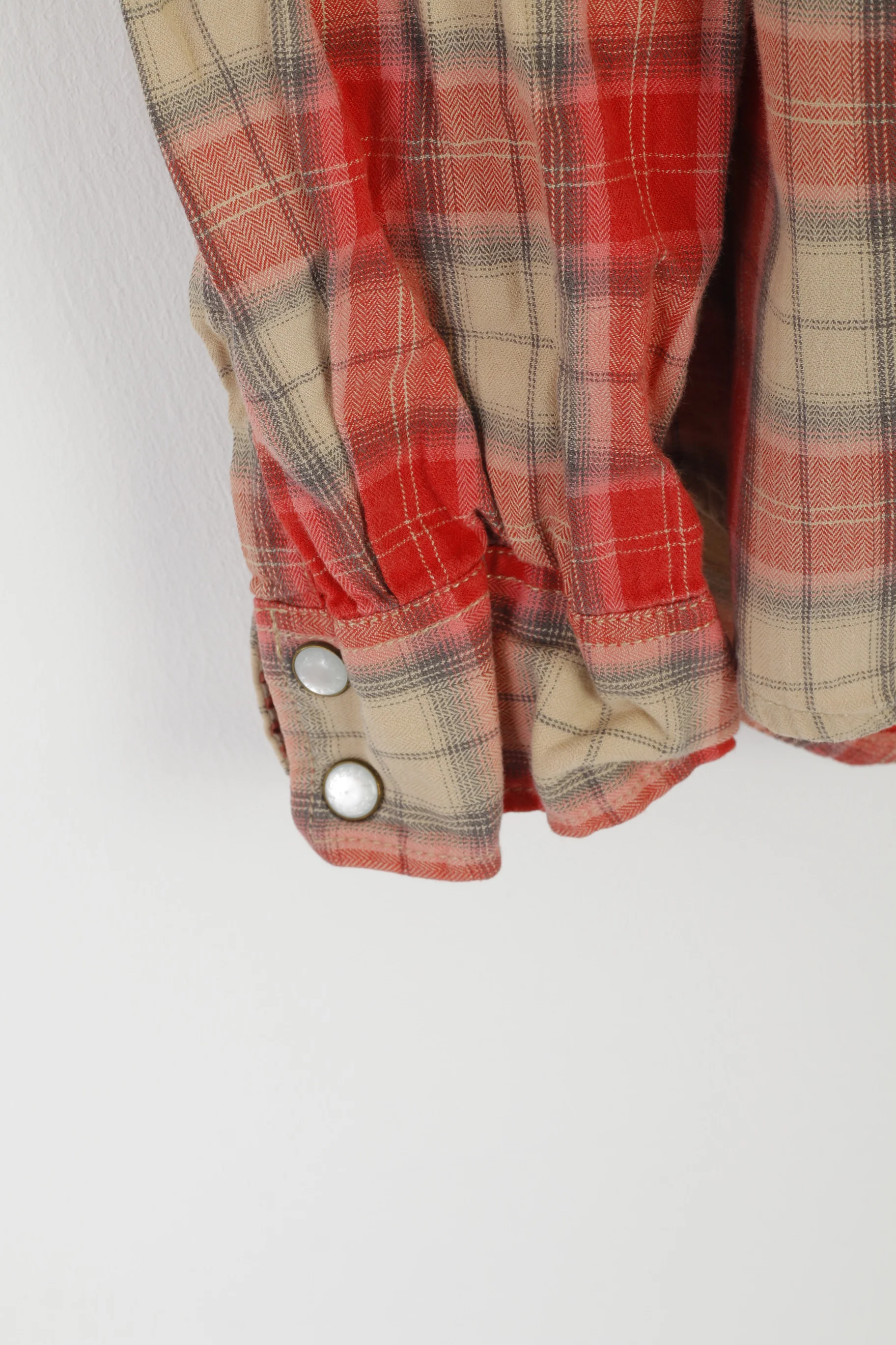 Guess Los Angeles Men M Casual Shirt Red Check Snaps Slim Fit Long Sleeve Cotton - Image 3