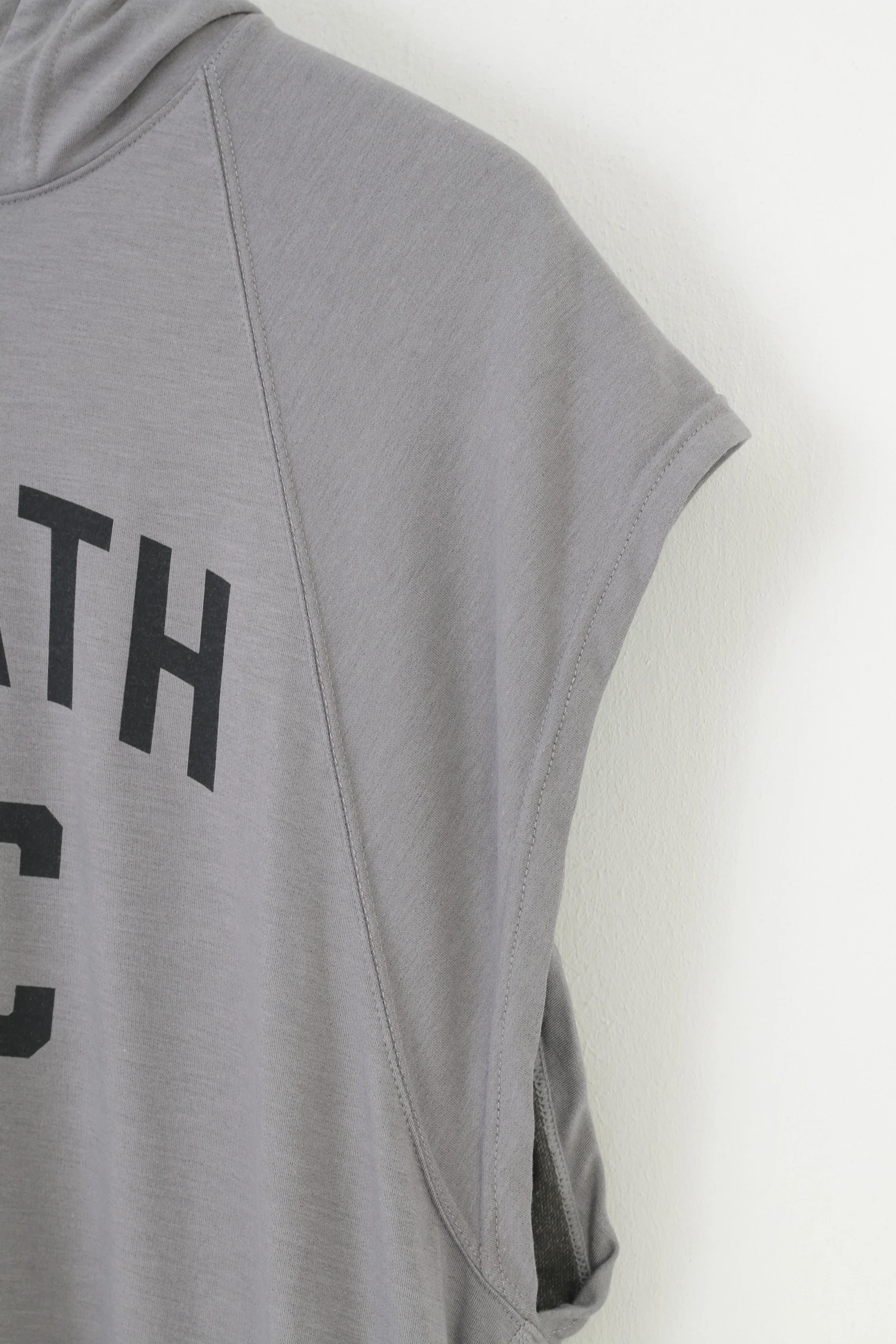H&M Men M Sleeveless Grey Training Hood NYC Viscose Sport Top - Image 3