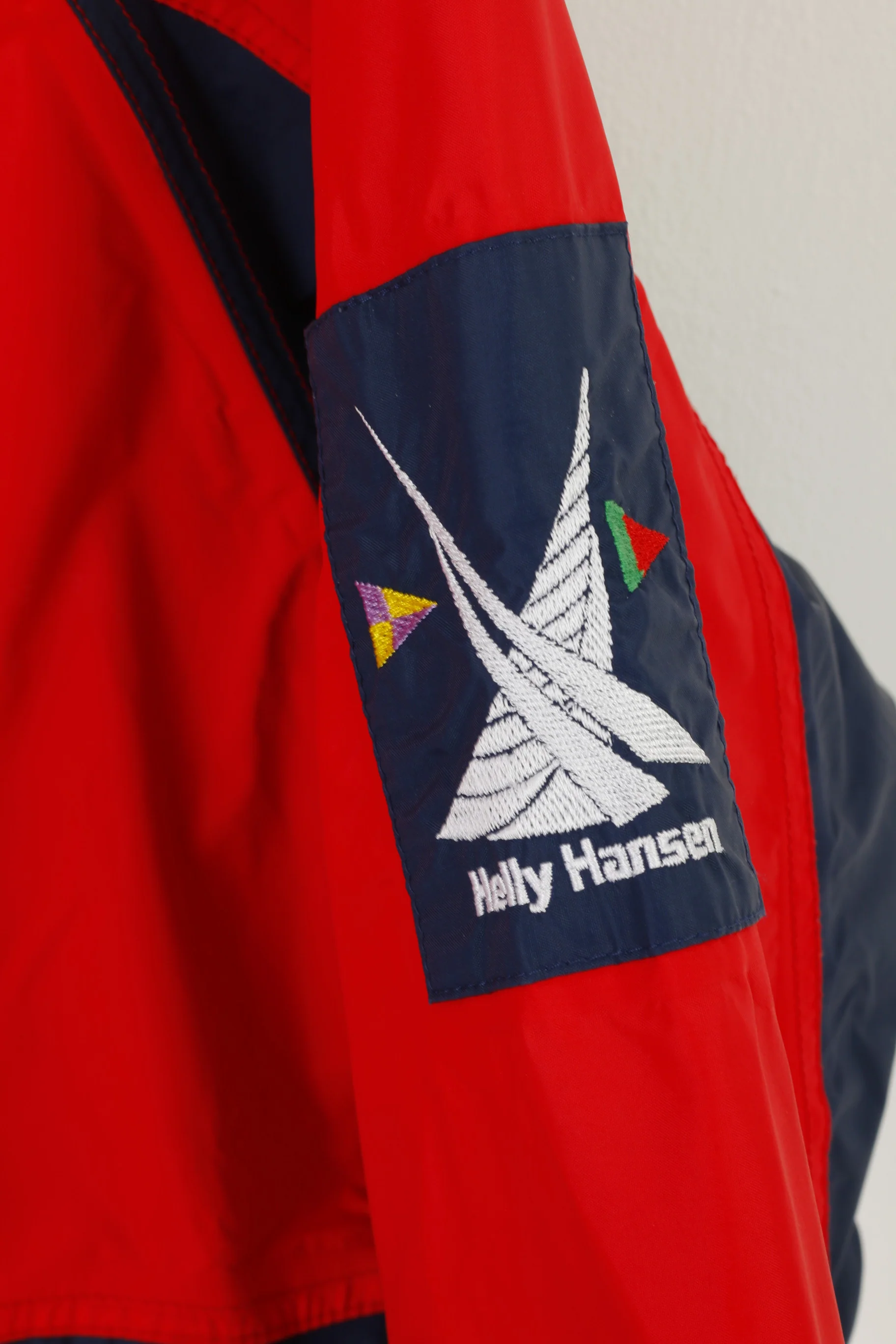 Helly Hansen Men M Jacket Red Nylon Waterproof Vintage Hidden Hood Sailing Top - Image 3