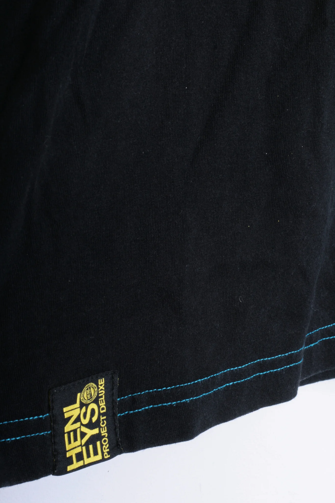 Henleys Mens 2 M Shirt Black V Neck Cotton Summer Project Deluxe - Image 3