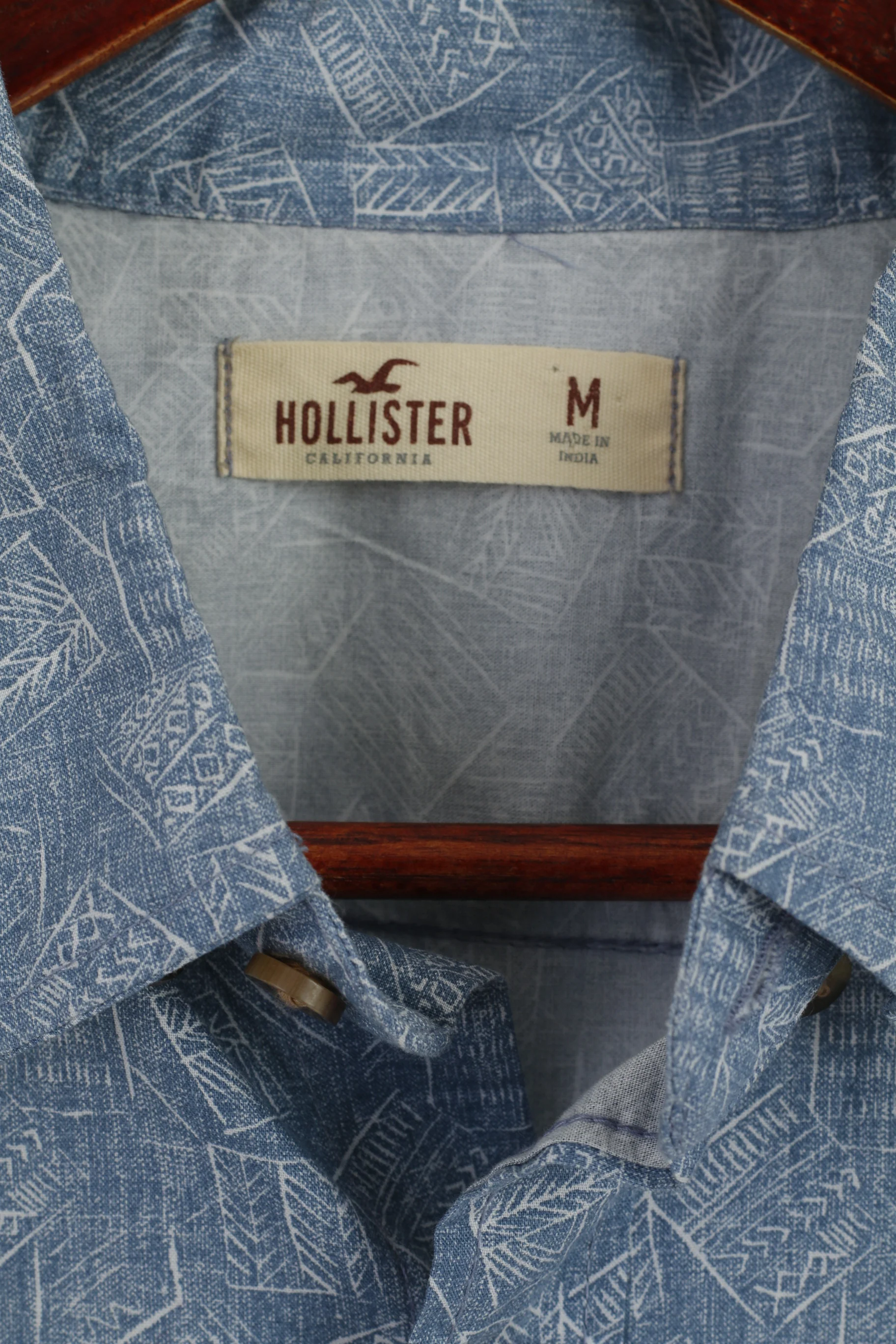 Hollister Men M Casual Shirt Blue Cotton Soft Printed Long Sleeve Button Down Collar Top - Image 4
