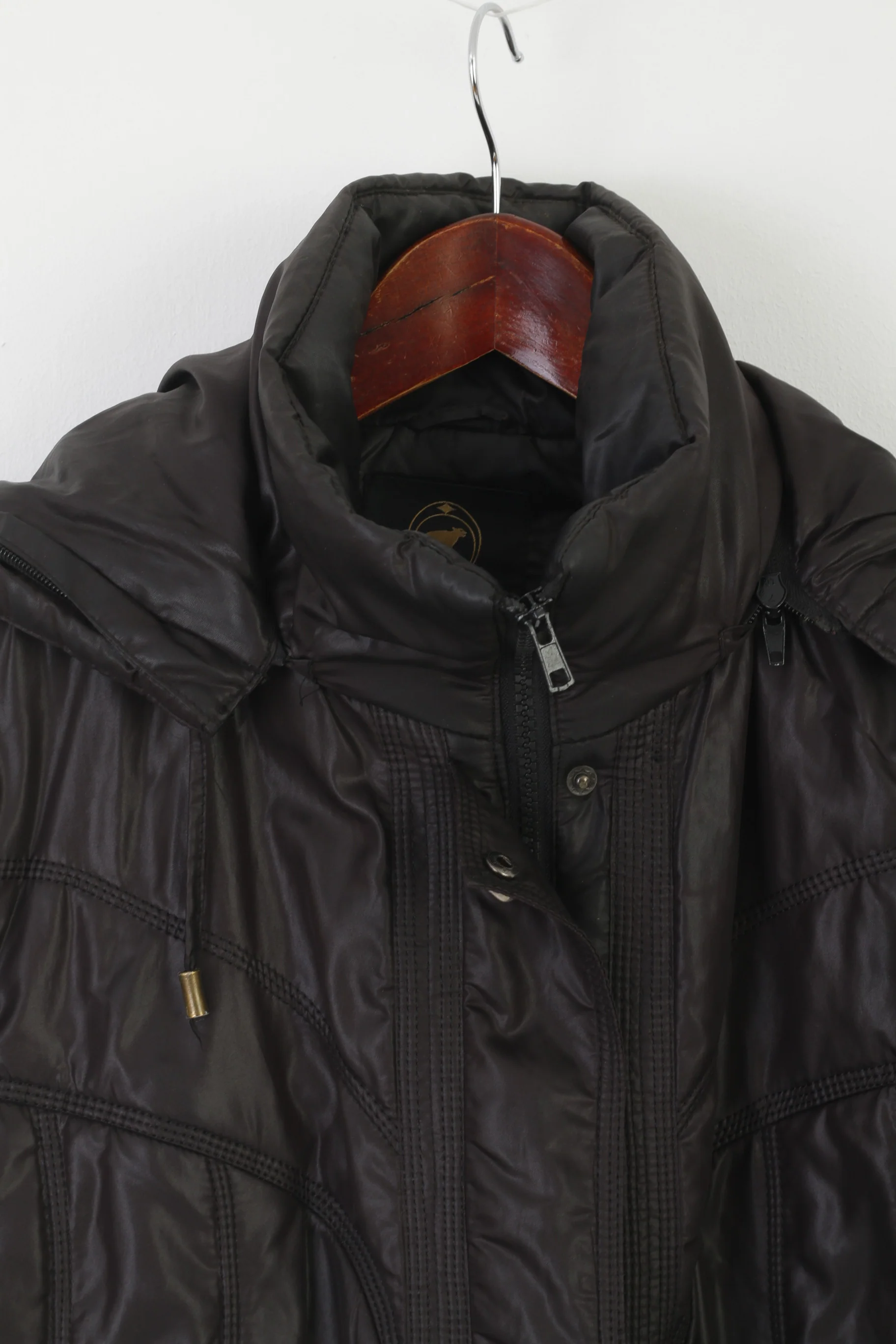 Icebear Women XXL (XL) Jacket Black Padded Hood Full Zipper Shiny Top - Image 2