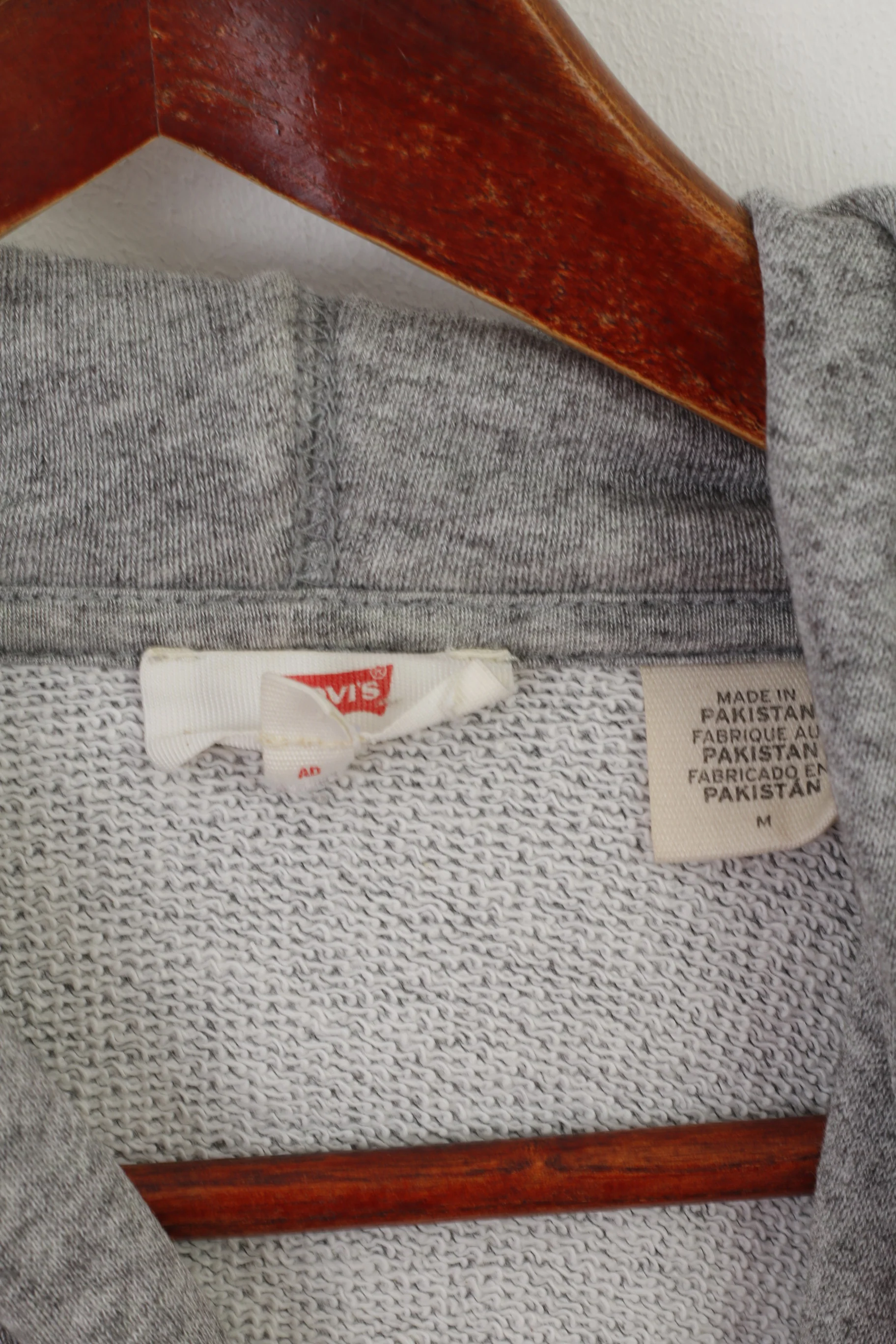 Levi's Men M Sweatshirt Gray Cotton Graphic Logo Hooded Vintage Hoodie - Image 4
