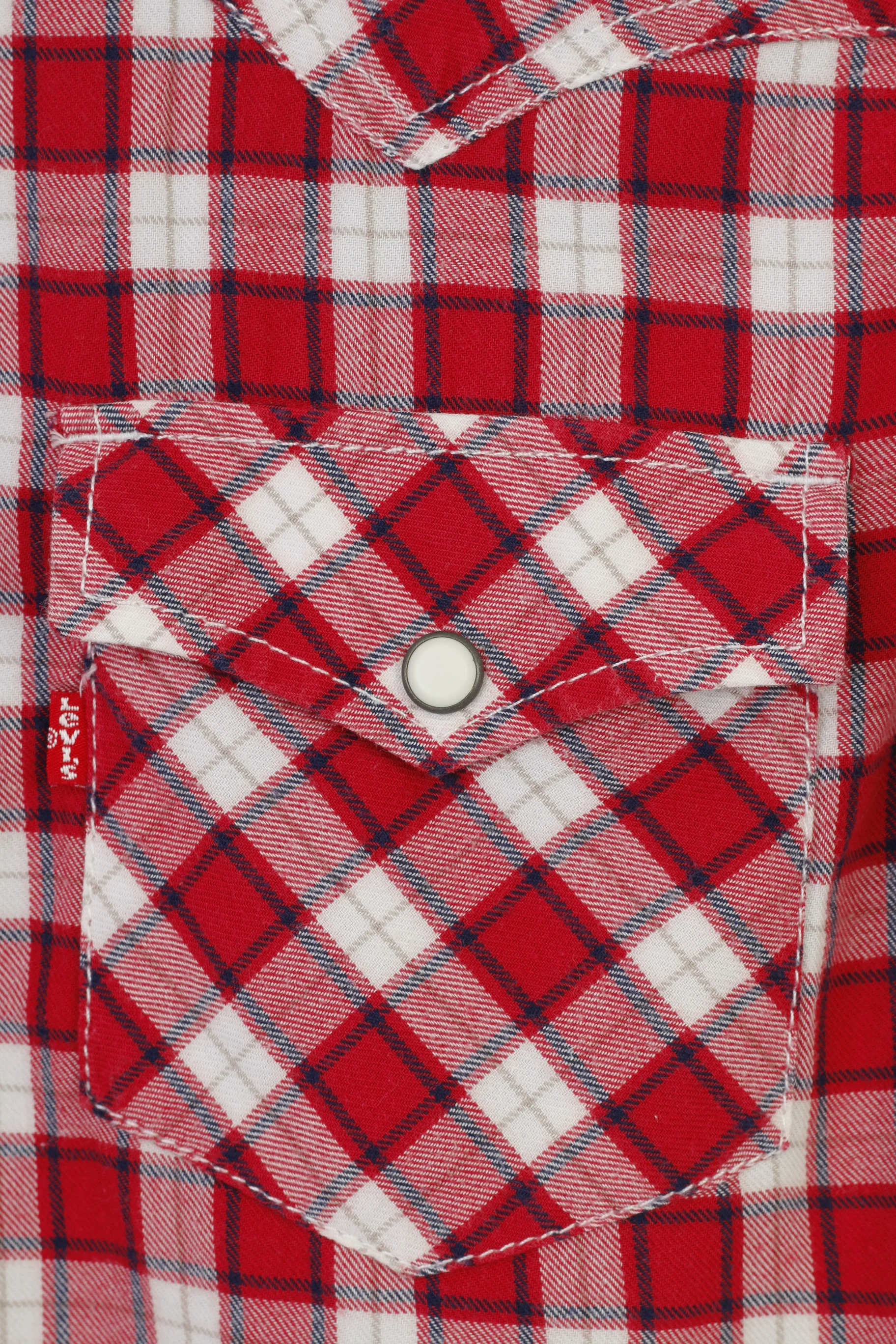 Levi's Men S Casual Shirt Red Checkered Snap Bottoms Cotton Short Sleeve Top - Image 5