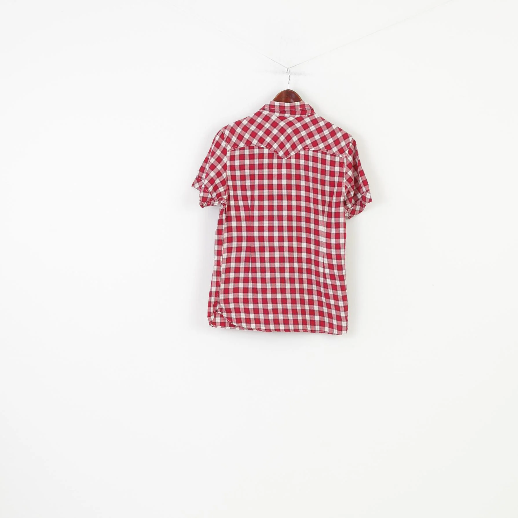 Levi's Men S Casual Shirt Red Checkered Snap Bottoms Cotton Short Sleeve Top - Image 8