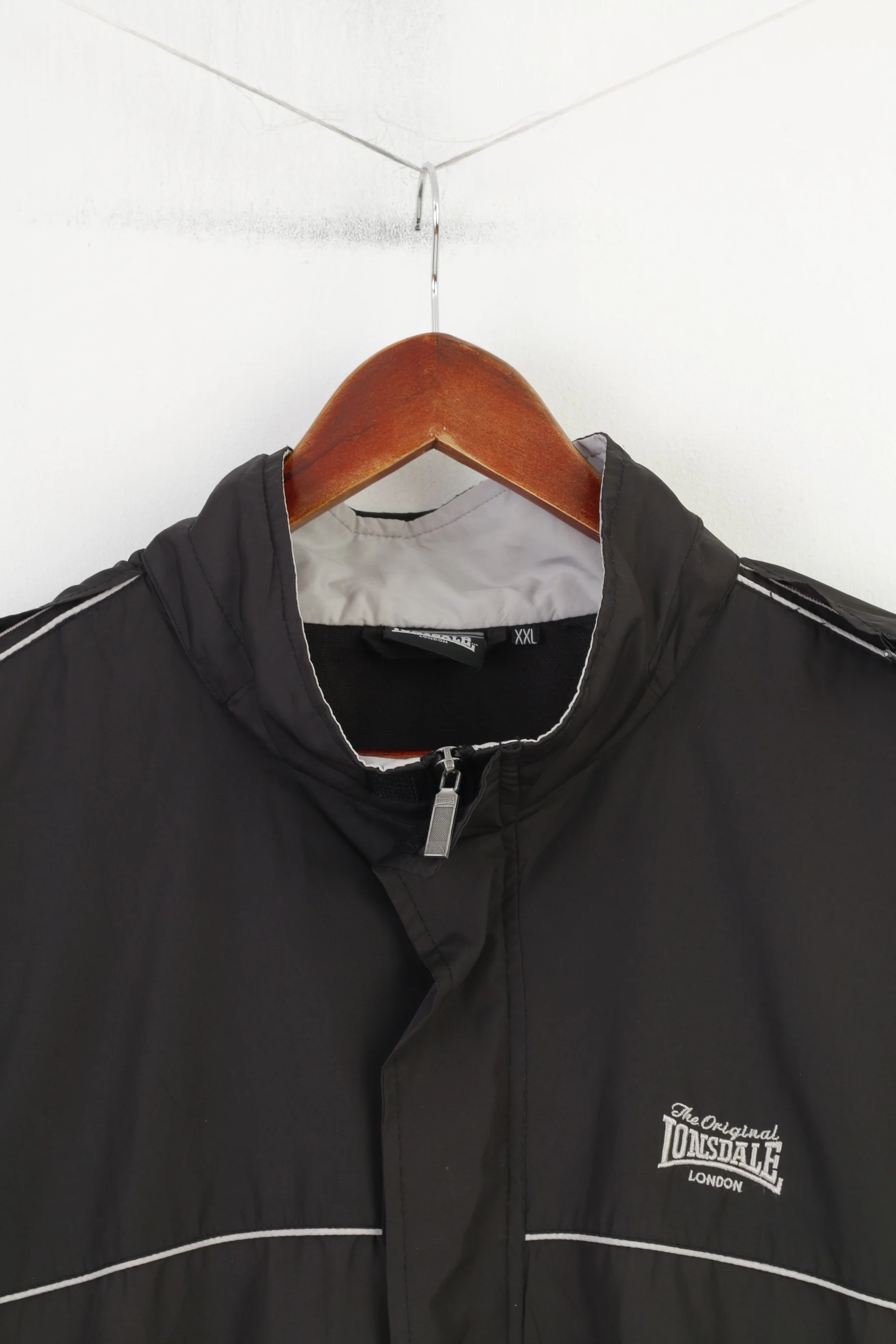 Lonsdale Men XXL Jacket Lightweigt Black Outwear Vintage Full Zipper Top - Image 2
