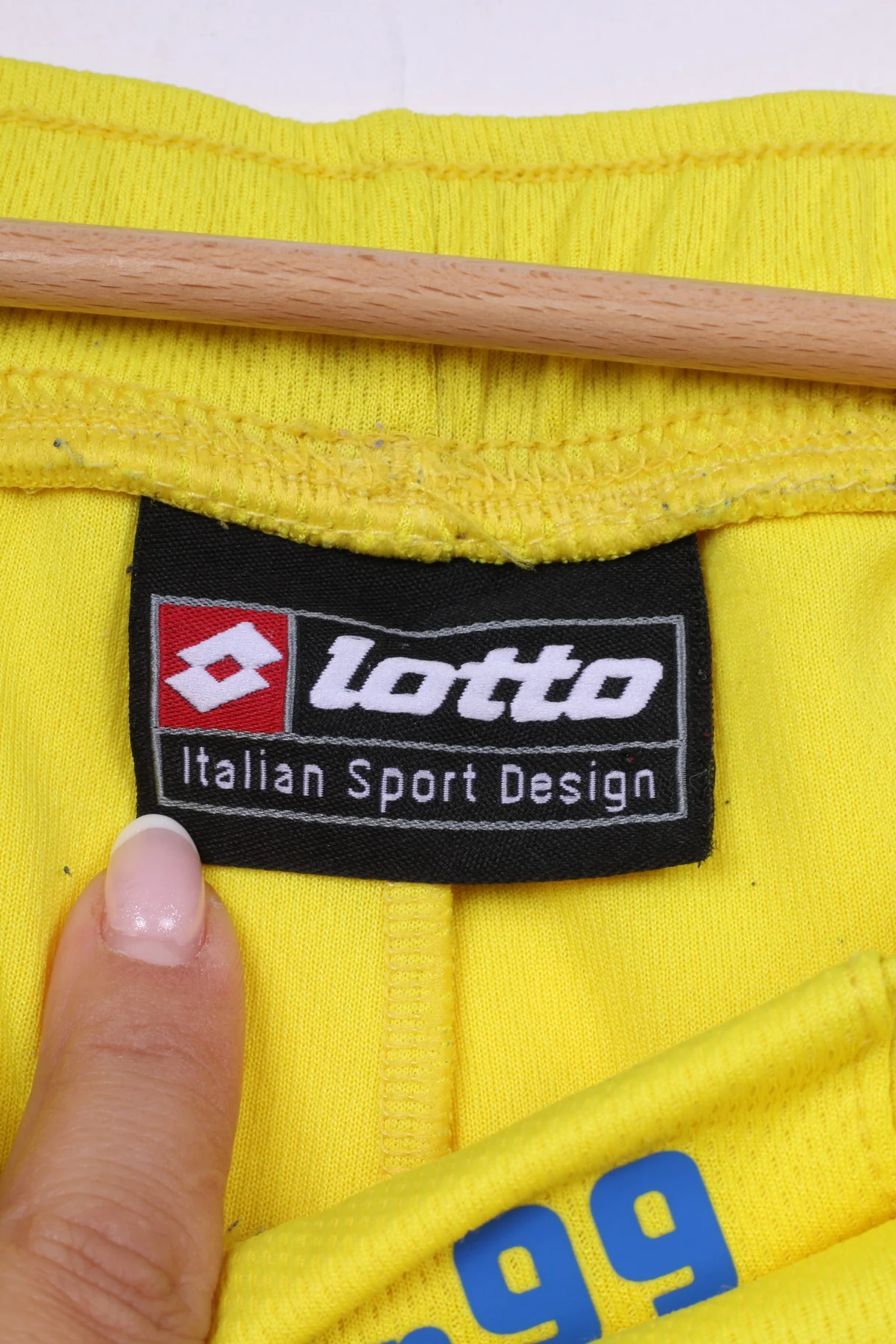 Lotto TSG 1899 Hoffenheim Men S Shorts Yellow Italian Vintage Football Sport - Image 4