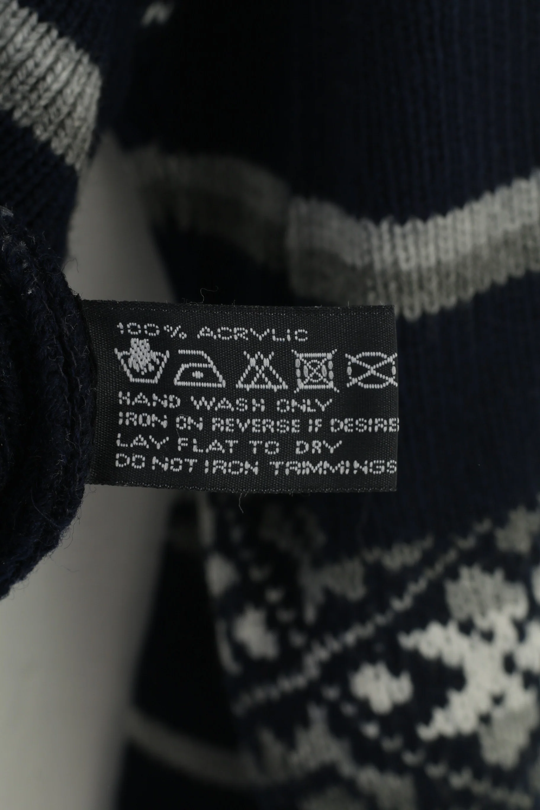 Lupa Men XL Jumper Navy Acrylic Nordic Crew Neck Menswear Geomteric Print Sweater - Image 5