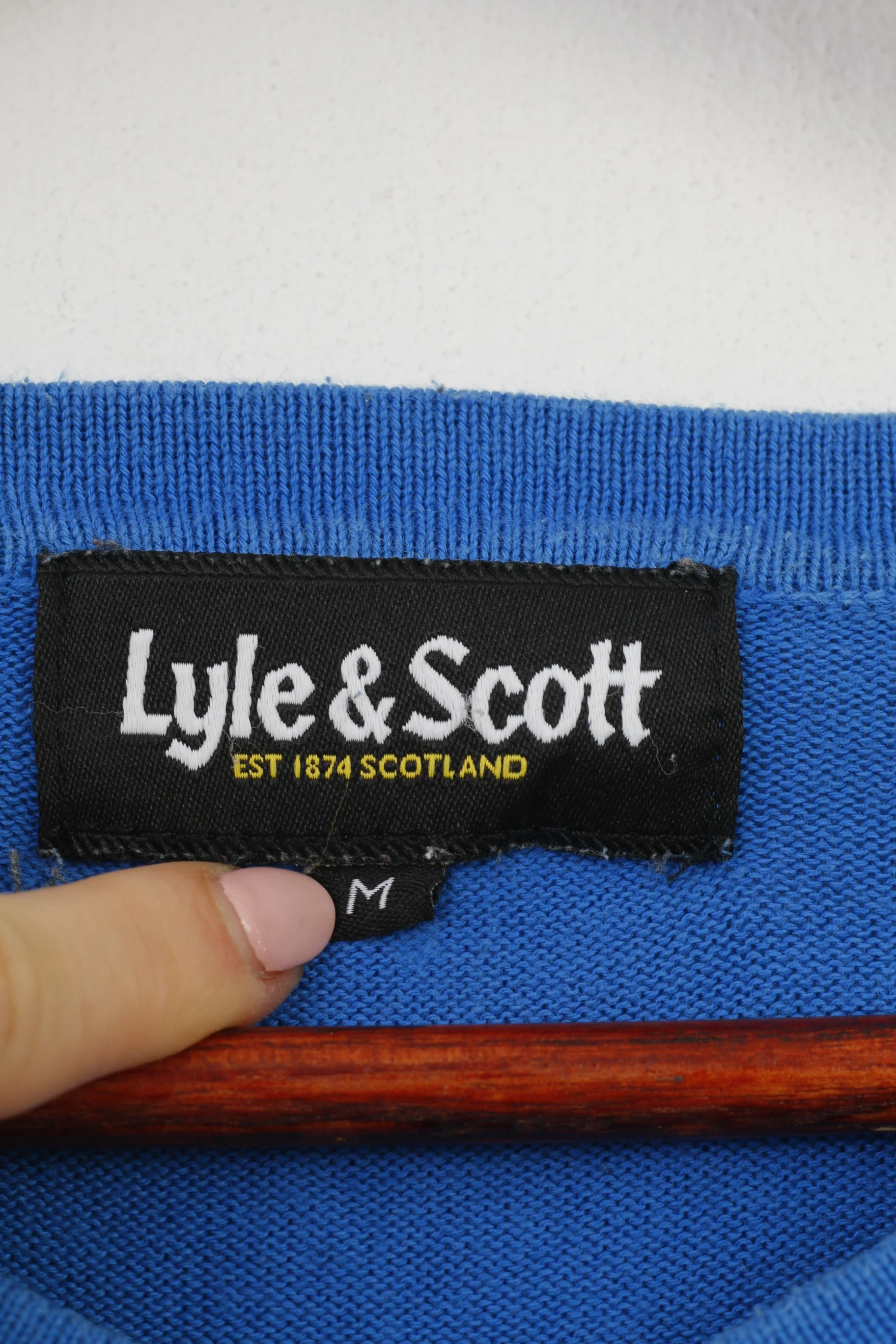 Lyle & Scott Men M Jumper V Neck Blue Logo Scotland Long Sleeve Cotton Sweater Top - Image 5