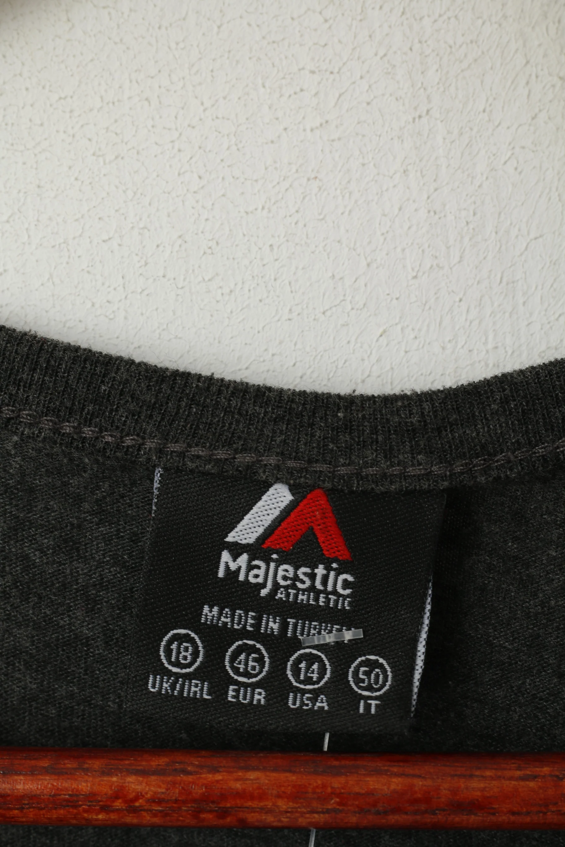 Primark Majestic Athletic Women 18 46 2XL T-Shirt Grey Graphic Cotton NHL Islanders NY - Image 3