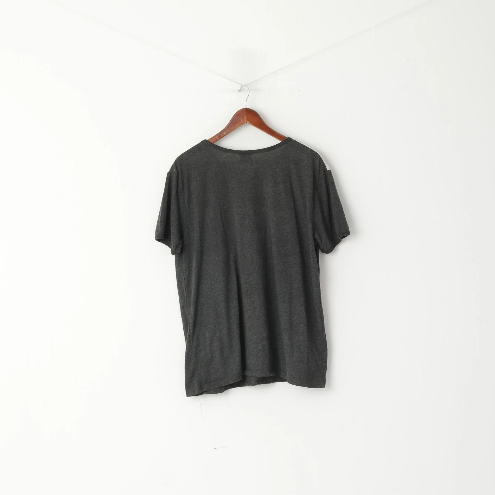 Primark Majestic Athletic Women 18 46 2XL T-Shirt Grey Graphic Cotton NHL Islanders NY - Image 5