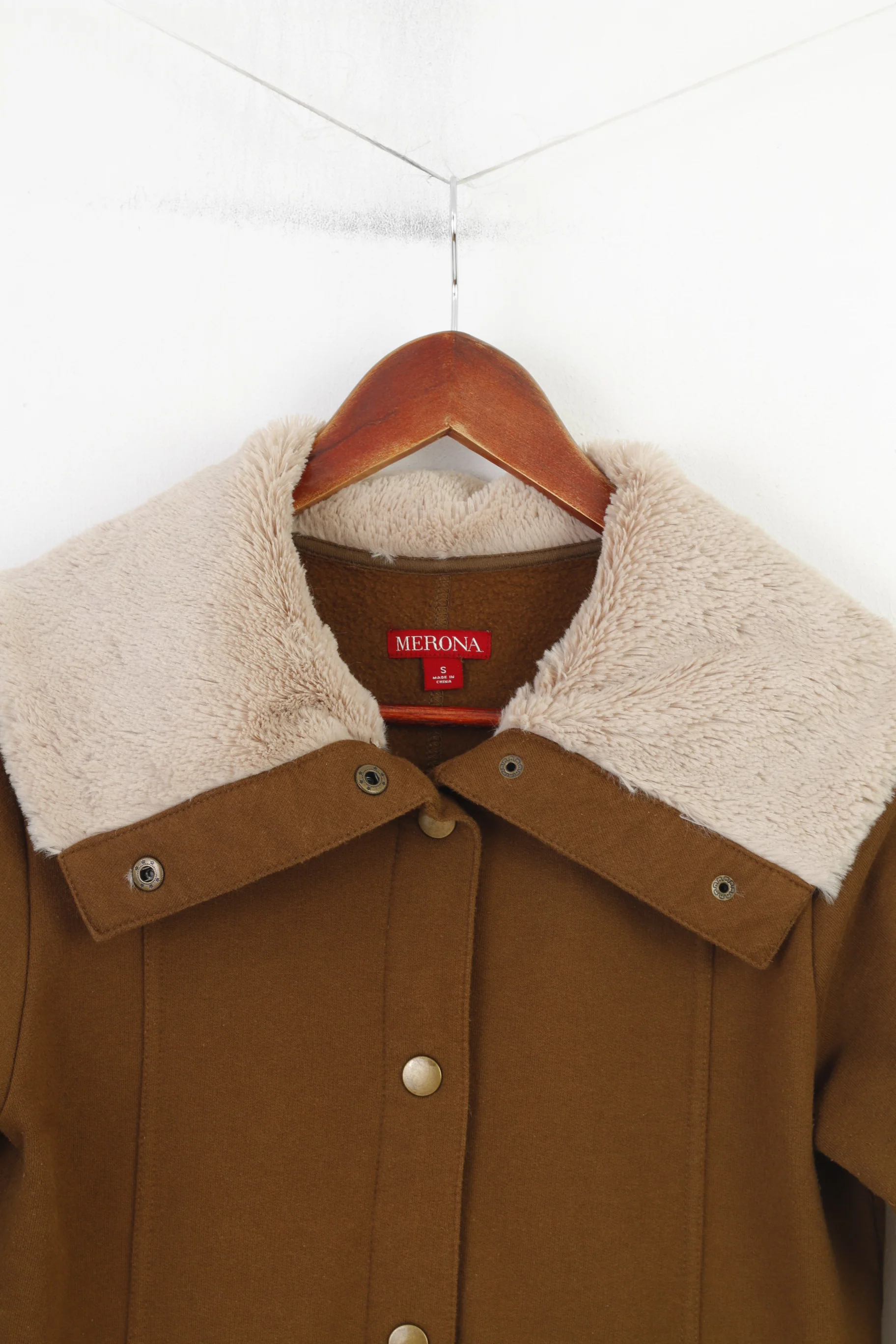 Merona Women S Jacket Brown Padded Snap Bottoms Fur Collar Vintage Cotton Top - Image 2