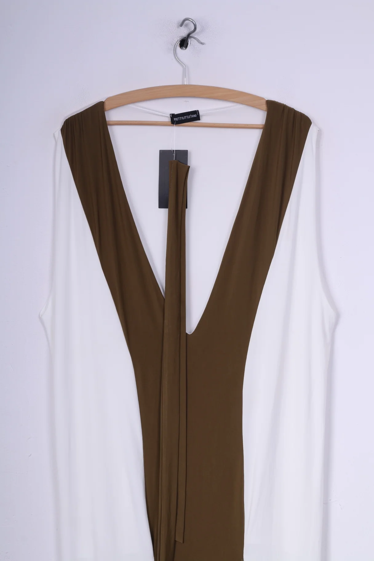 New Pretty little thing Womens 14 XL Dress Maya Cream Belted Maxi Sleeveless V Neck - Image 2