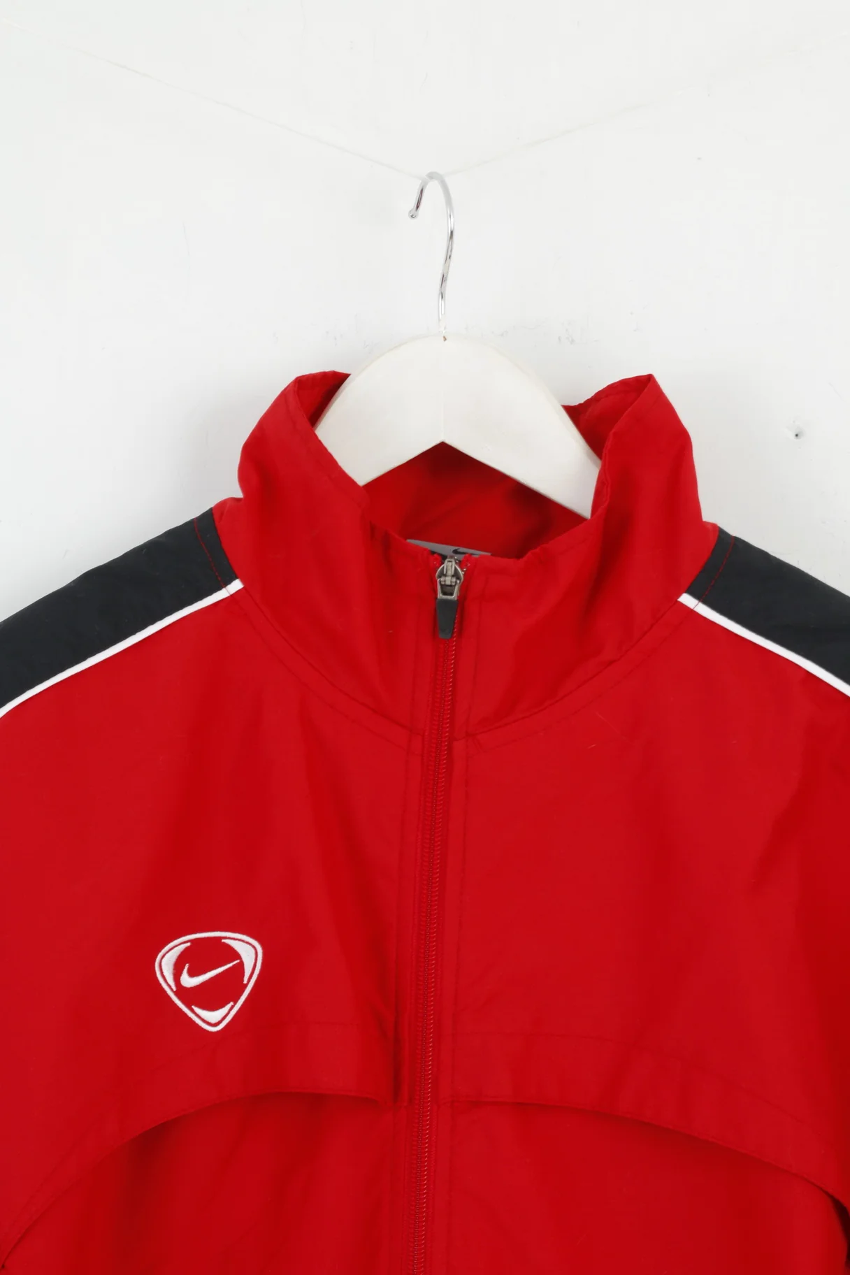 Nike Men L Jacket Red Active Full Zipper Nylon Sportswear Football Top - Image 3