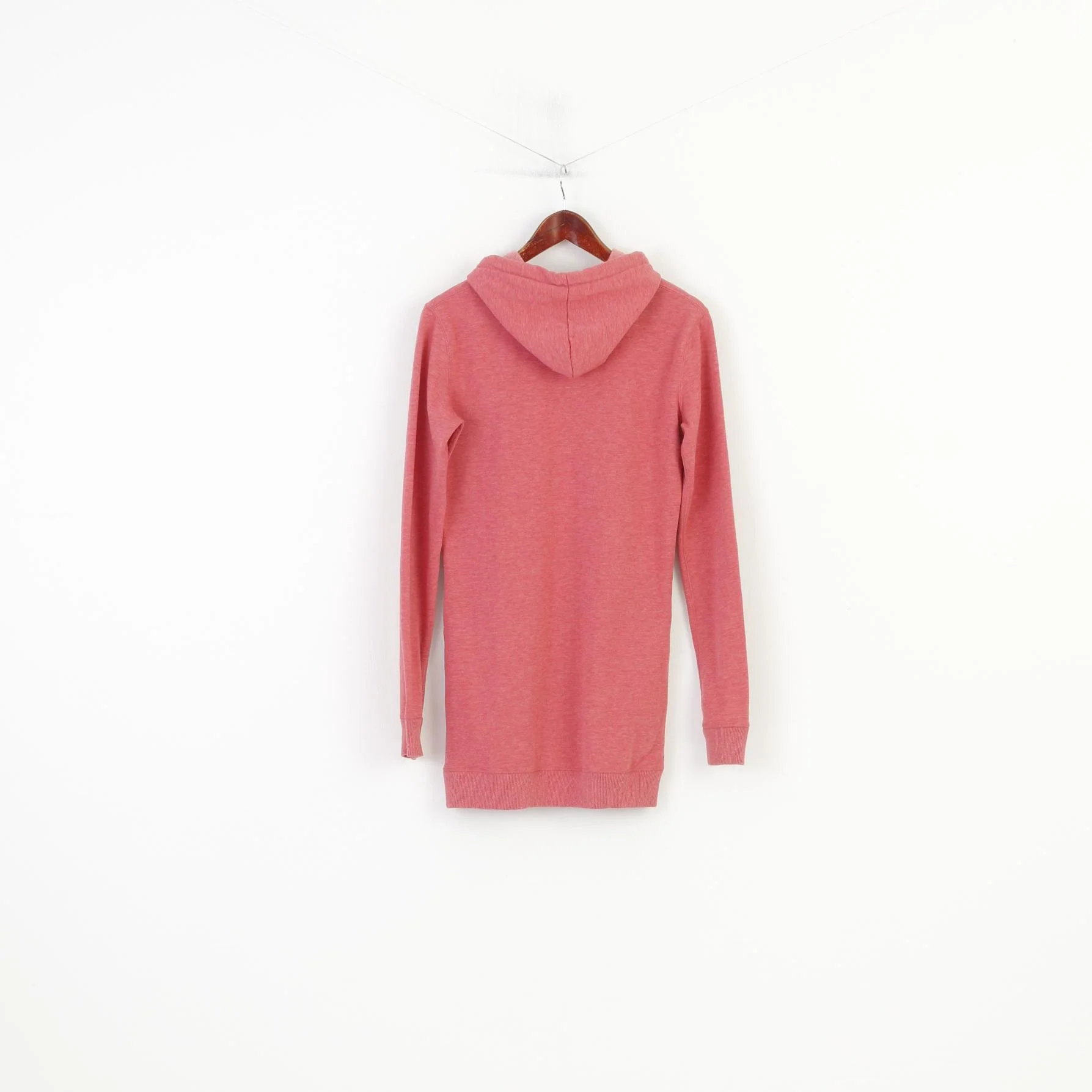Rampant Sporting Woman 8 S Hoodie Red Padded Hood  Pockets Long Cotton Vintage Top - Image 8