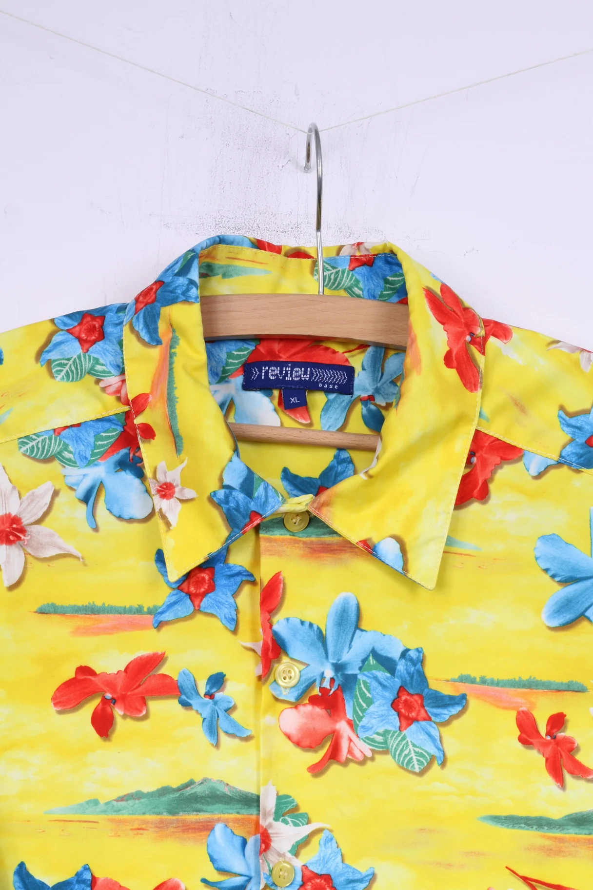 Review Men XL Casual Shirt Yellow Floral Print Summer Hawaii Short Sleeve Top - Image 2