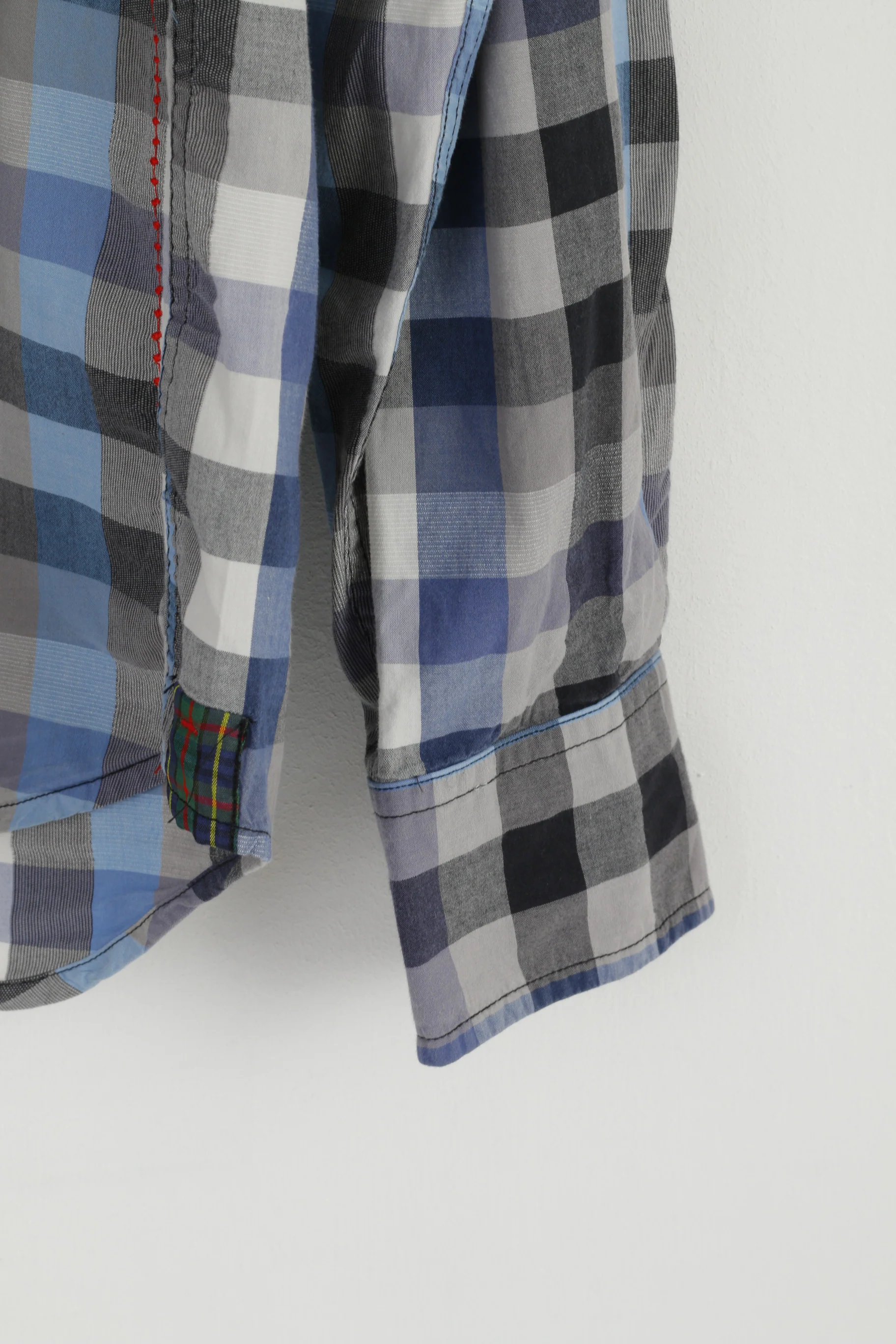 Robert Graham The Freshly Laundered Men M Casual Shirt Blue Check Cotton Top - Image 4