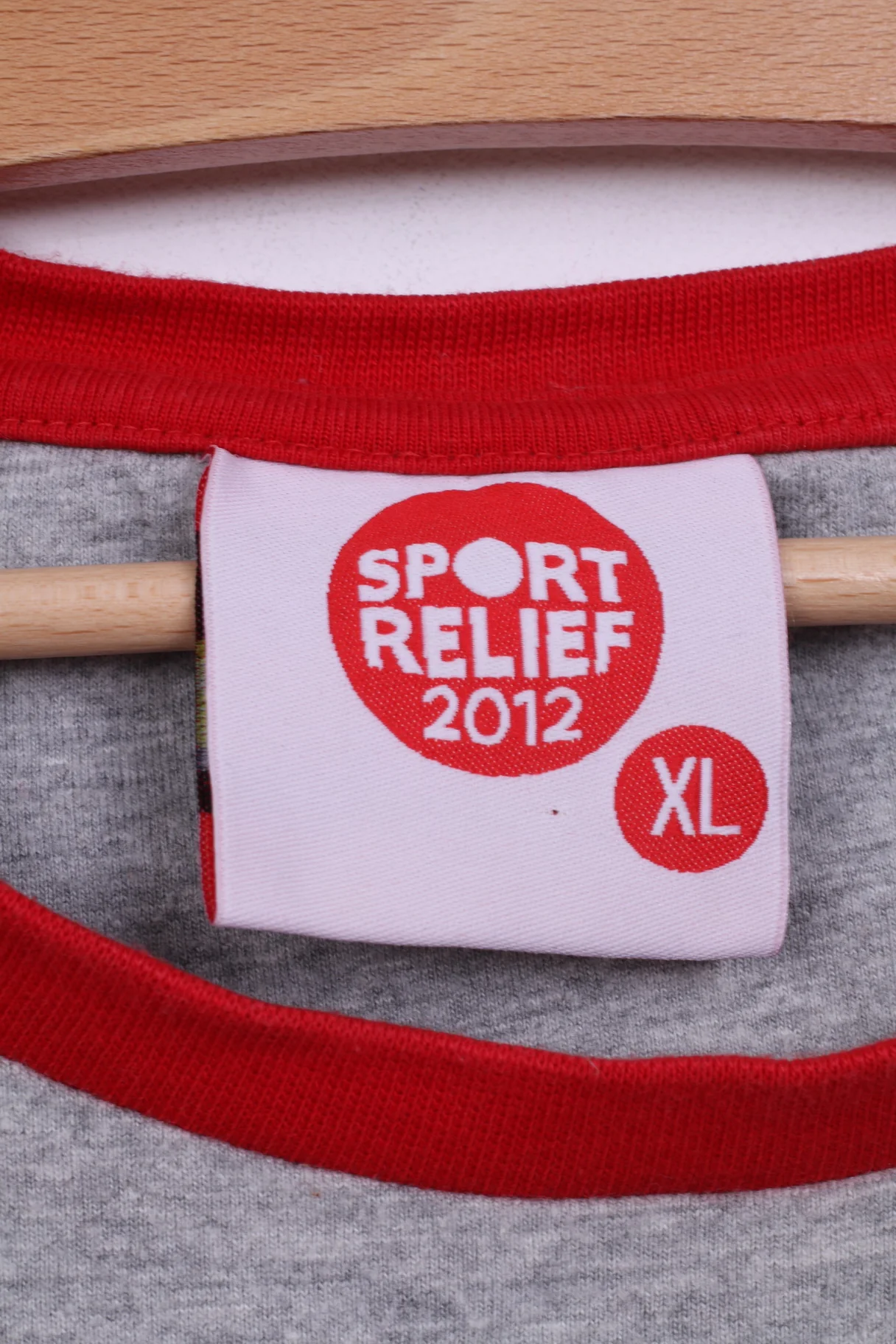Sport Relief 2012 Mens XL Graphic Shirt Raglan Sleeve Grey Cotton - Image 3