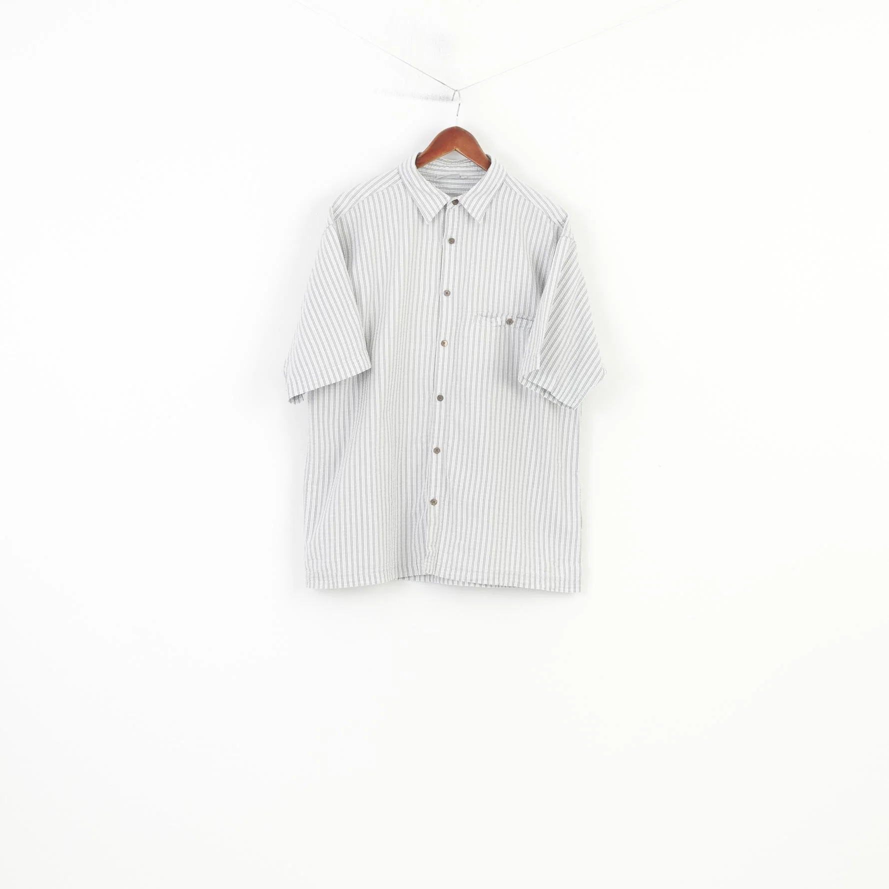 Sprayway Men L Casual Shirt Striped Light Grey Cotton Short Sleeve Collar Hiking Top