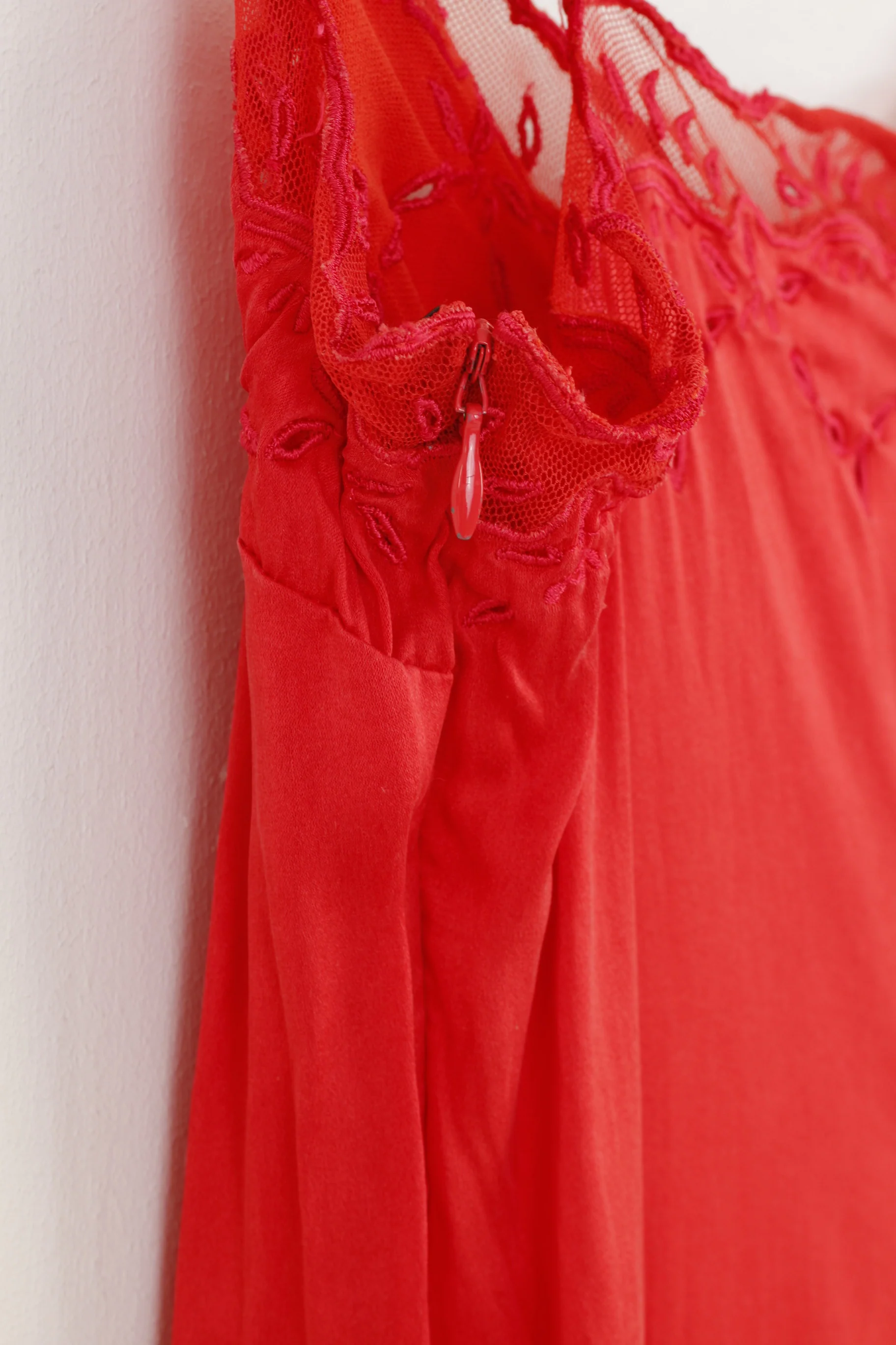 Toy G. Women M Sleep Dress Red Silk Flower Print Sleevelees Sleepwear - Image 7