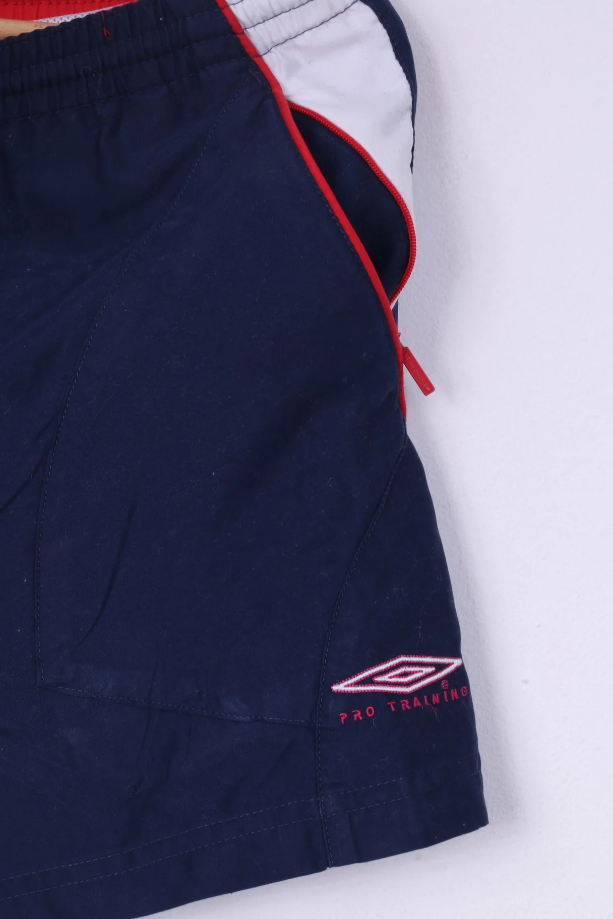 Umbro Boys 22/24'' MB M Shorts Navy Sportswear Training Mesh Lined - Image 2