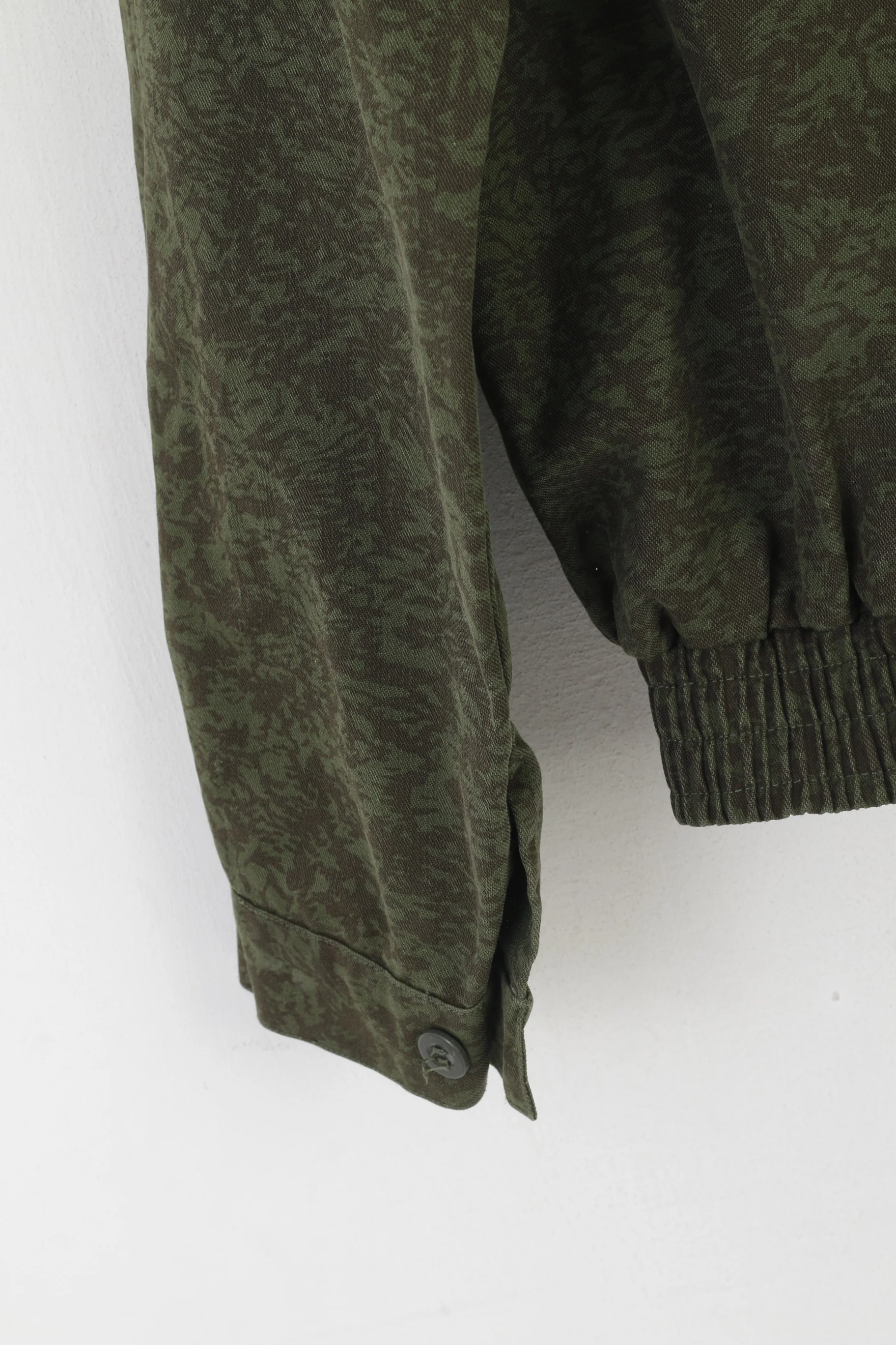 Vintage Men M Jacket Green Camouflage Army Military Lightweight Cotton Top - Image 4