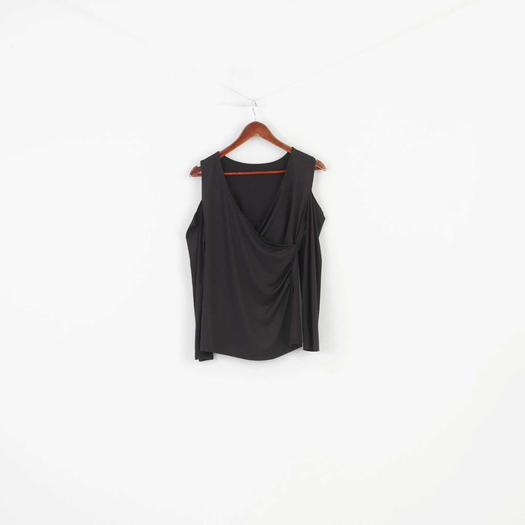 Vintage Woman XXL Shirt Black Sleeveless Shiny Creases Tank Top